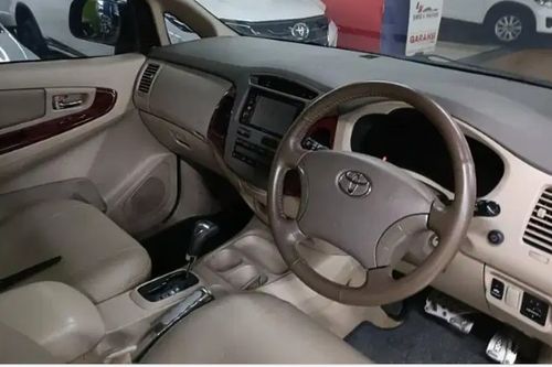 Dijual 2005 Toyota Innova BENSIN V 2.0 T AT bekas