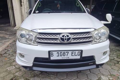 2011 Toyota Fortuner 2.4 G AT