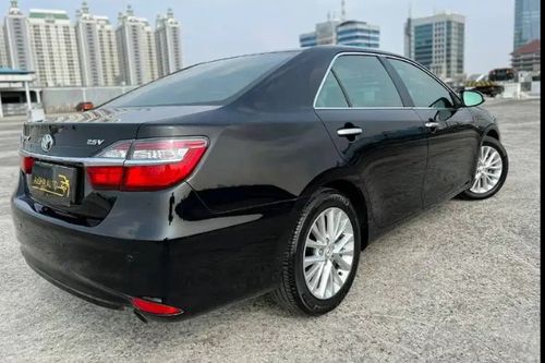 2015 Toyota Camry V 2.5L AT