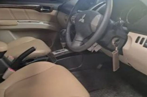 2010 Mitsubishi Pajero Sport Exceed AT 4x2 bekas