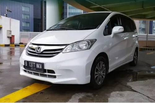 2013 Honda Freed  E Bekas