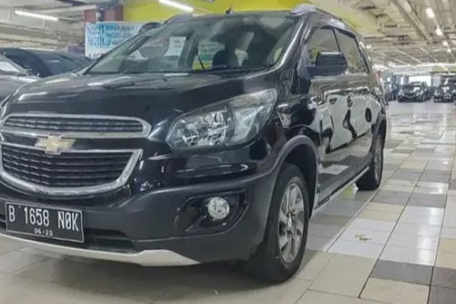 Second Hand 2015 Chevrolet Spin 1.5 LS AT