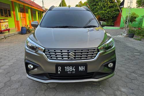 2022 Suzuki Ertiga GL AT bekas