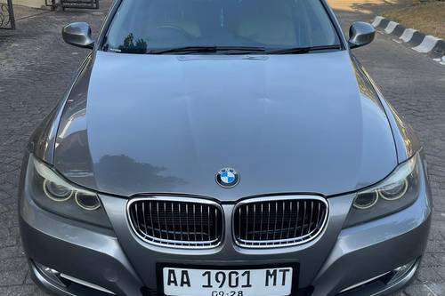 2012 BMW 3 Series Sedan 320i Sport bekas