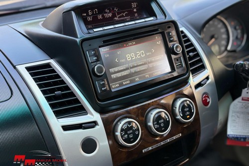 2015 Mitsubishi Pajero Sport Dakar AT 4x2 bekas