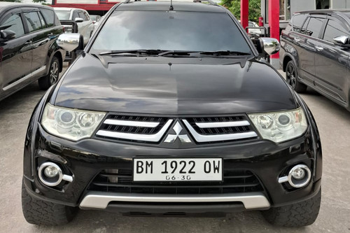 2014 Mitsubishi Pajero Sport Dakar AT 4x2 bekas