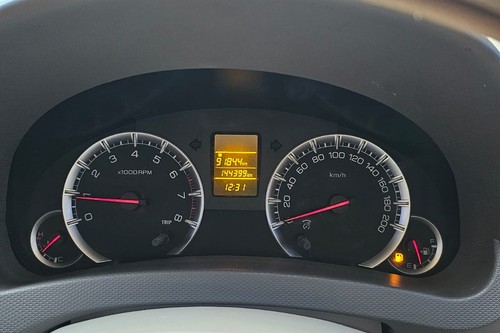 Dijual 2014 Suzuki Ertiga GL 1.4L MT bekas