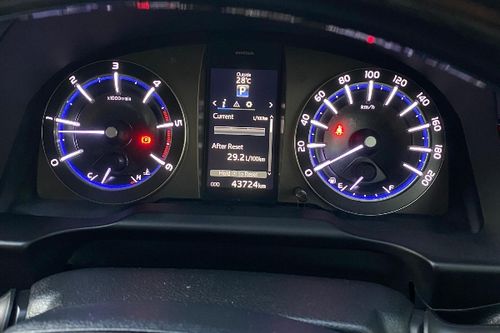 2021 Toyota Kijang Innova REBORN 2.4 Q AT DIESEL VENTURER tua