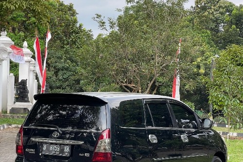 2006 Toyota Kijang Innova 2.0 V AT bekas