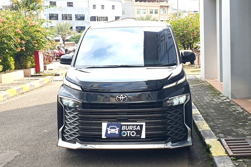 Used 2022 Toyota Voxy 2.0 CVT