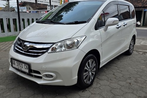 2013 Honda Freed E(PSD)A/T tua