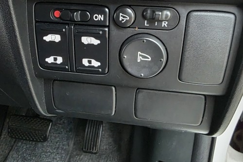 Beli mobil bekas