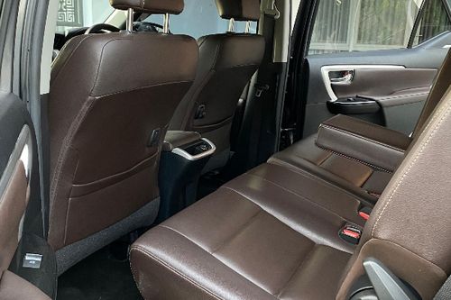 Dijual 2020 Toyota Fortuner VRZ 4X2 TRD 2.4L AT bekas