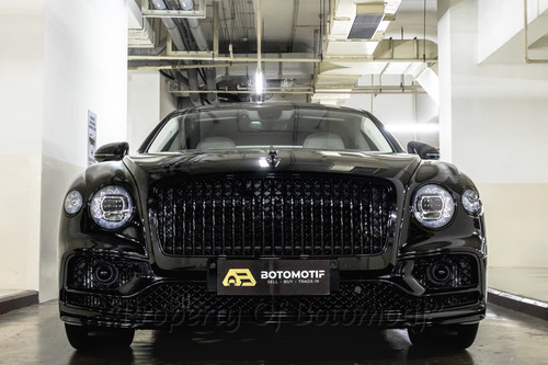 2023 Bentley Flying Spur 4.0 L V8 bekas