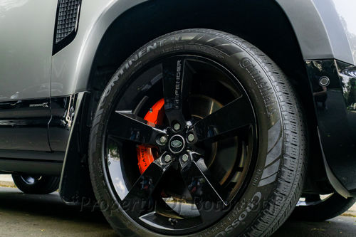 2022 Land Rover Defender 110 2.0L SE 110 bekas