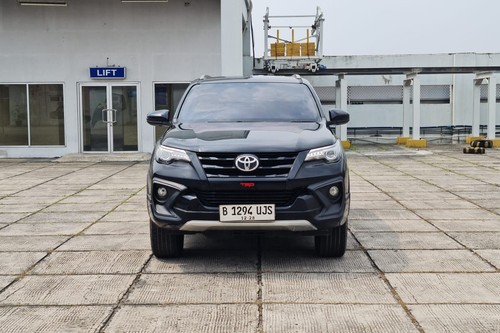 Used 2018 Toyota Fortuner VRZ 4X2 TRD 2.4L AT