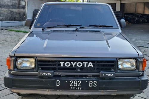 1992 Toyota Kijang Innova 2.4L Diesel LSX bekas