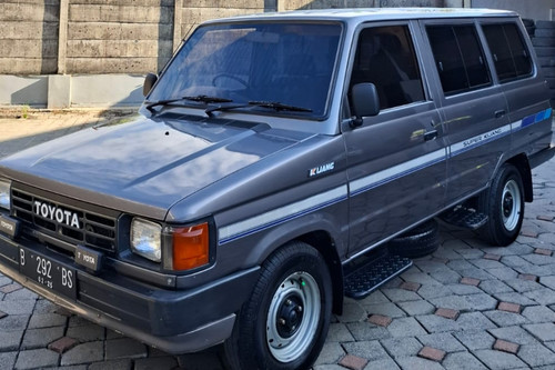 1992 Toyota Kijang Innova 2.4L Diesel LSX tua