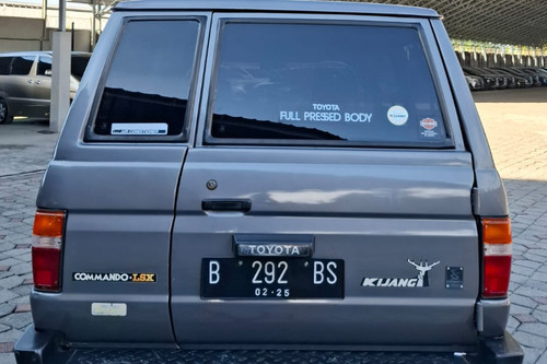 1992 Toyota Kijang Innova 2.4L Diesel LSX bekas