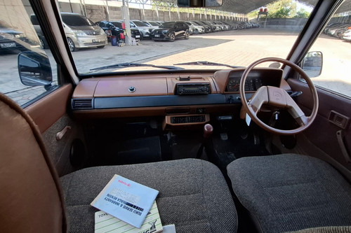 Dijual 1992 Toyota Kijang Innova 2.4L Diesel LSX bekas