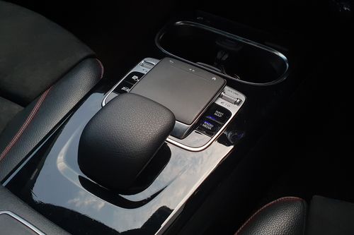 2019 Mercedes Benz CLA-Class 200 AMG Line bekas