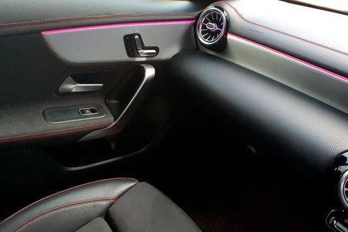 2019 Mercedes Benz CLA-Class 200 AMG Line bekas