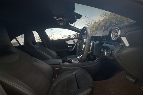 2019 Mercedes Benz CLA-Class 200 AMG Line bekas