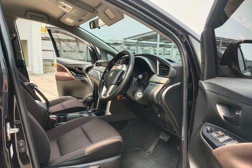 2021 Toyota Innova DIESEL G 2.4 AT bekas