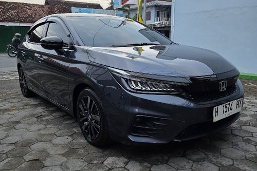 2022 Honda City Hatchback RS CVT	Honda Sensing bekas