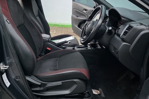 2022 Honda City Hatchback RS CVT	Honda Sensing tua