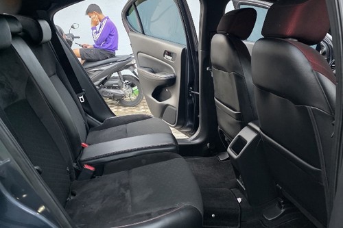 2022 Honda City Hatchback RS CVT	Honda Sensing bekas