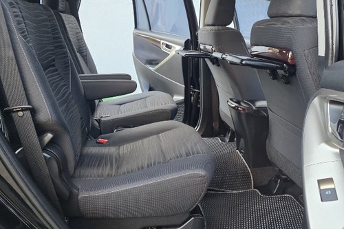 2016 Toyota Kijang Innova REBORN 2.0 Q AT bekas