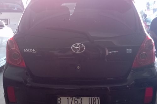 Dijual 2012 Toyota Yaris E 1.5L AT bekas