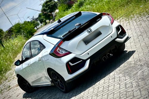 2020 Honda Civic Hatchback RS 1.5L tua