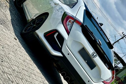 2020 Honda Civic Hatchback RS 1.5L tua