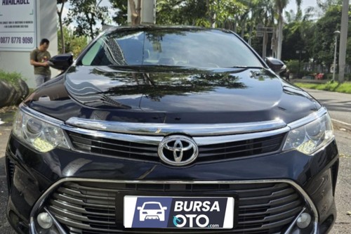 Used 2015 Toyota Camry 2.5 V AT