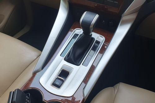2018 Mitsubishi Pajero Sport Dakar 4x2 Ultimate bekas