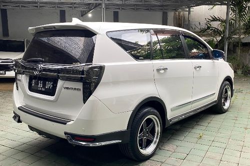 2016 Toyota Kijang Innova REBORN 2.0 Q AT bekas