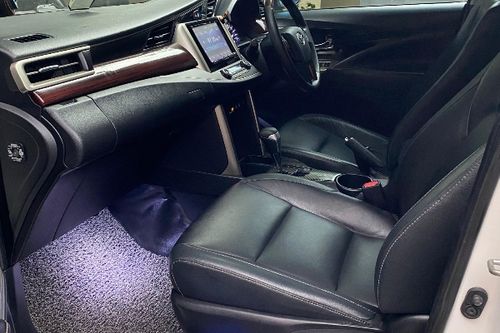 2016 Toyota Kijang Innova REBORN 2.0 Q AT bekas