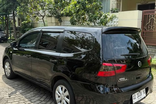 Dijual 2013 Nissan Grand Livina 1.5 SV AT bekas