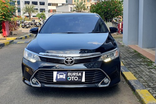 2017 Toyota Camry 2.5 V AT bekas