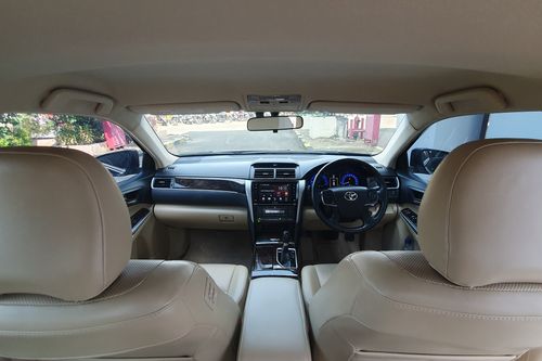2017 Toyota Camry 2.5 V AT bekas
