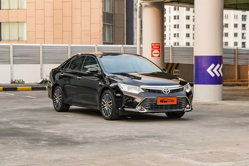 2017 Toyota Camry 2.5 V bekas