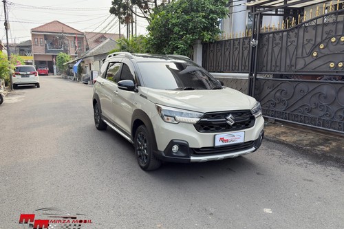 2023 Suzuki XL7 Hybrid Alpha MT bekas