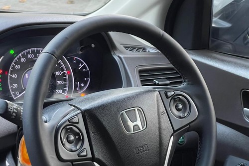 Dijual 2013 Honda CRV 2.4 AT bekas