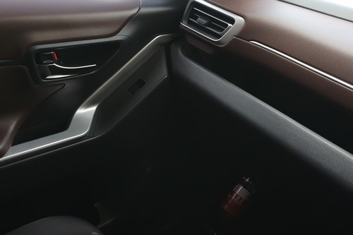 2023 Toyota Kijang Innova Zenix Hybrid EV 2.0L G HV CVT bekas