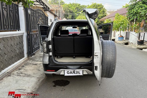 Beli mobil bekas