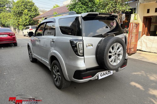 2017 Daihatsu Terios R A/T bekas