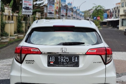 Dijual 2020 Honda HRV 1.5L E CVT bekas