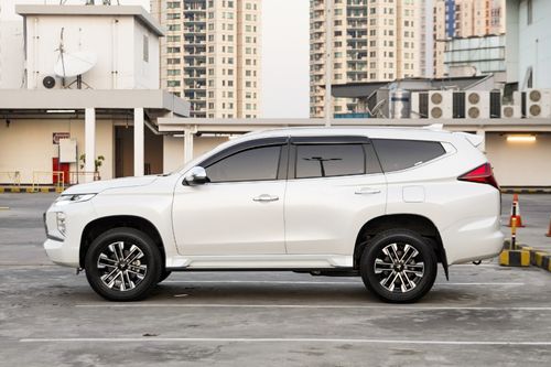 Dijual 2023 Mitsubishi Pajero Sport Dakar AT 4x2 bekas